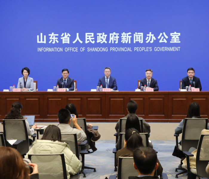 12月18日下午，山东省政府新闻办举行新闻发布会，邀请省文化和旅游厅主要负责同志等介绍“十四五”时期山东推进文旅融合发展情况。