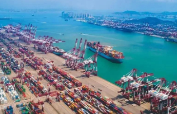 与会同志谈如何贯彻落实省委经济工作会议精神