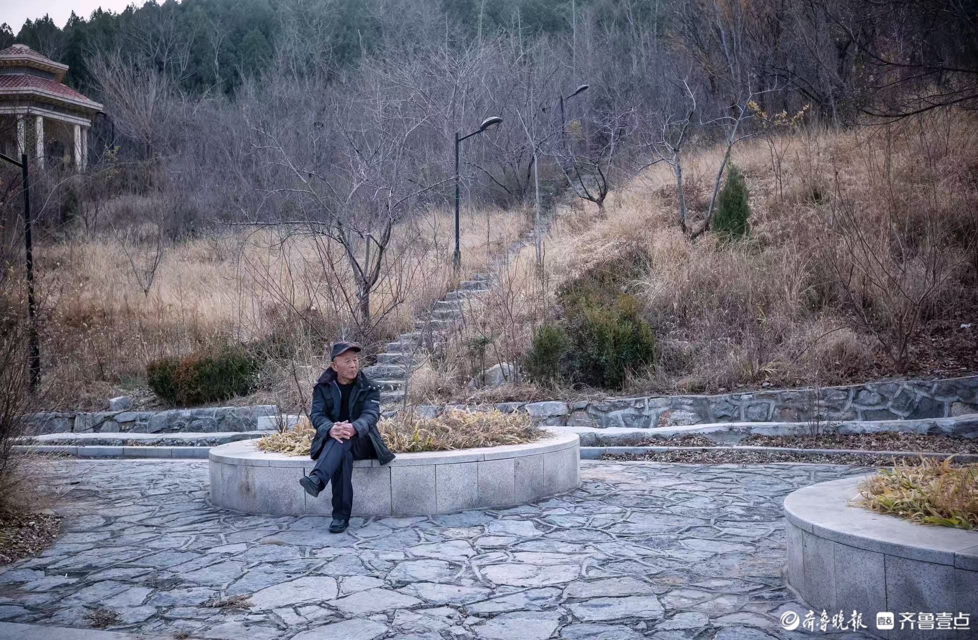 俞见|荒草间的安然