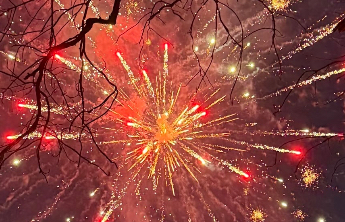 山西为烟花“松绑”，专家：拒绝“一刀切”，守护传统年味