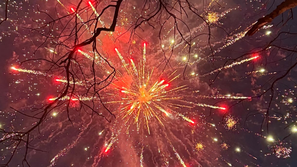 果然视频｜山西为烟花“松绑”，专家：拒绝“一刀切”，守住年味