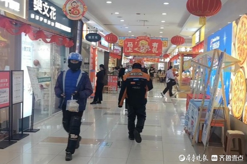 果然财经|2025的外卖大战：在骑手眼中，“惨烈”之下皆生计