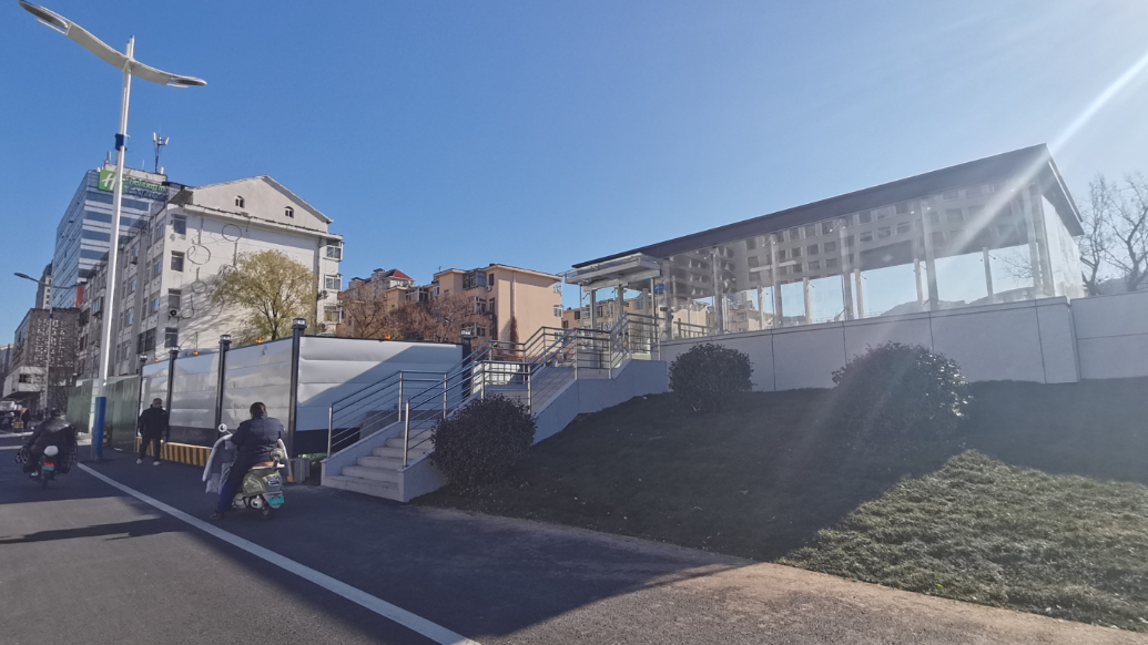 情报站|济南地铁4号线沿途玻璃房崭露头角，市民好奇：干啥用的