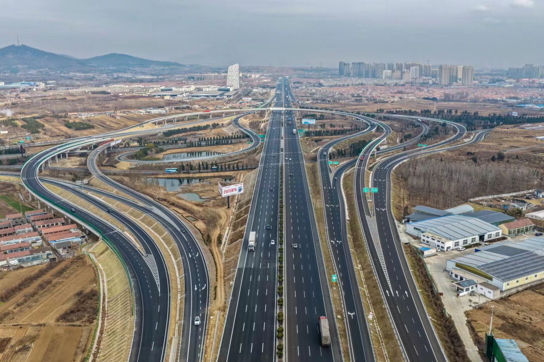 四改八！沈海高速两城至汾水段改扩建通车