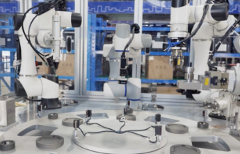 我国工业机器人“质量强链”项目完成33项关键任务