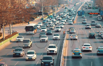 交通流量日均约260万辆！济南交警发布元旦假期出行安全提示