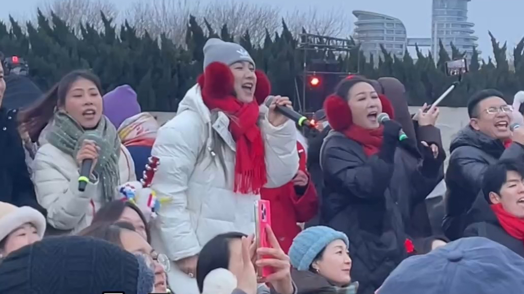 果然视频丨“光阴的故事”元旦歌会在日照万平口景区开唱