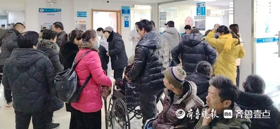 元旦就医潮涌，守护银龄光明——菏泽华厦眼科老年眼病门诊迎高峰