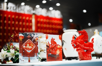 骏马奔腾驭风上！硅元国瓷2026马年贺岁新品惊艳亮相