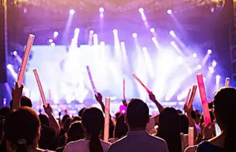 2025年全国营业性演出票房收入616.55亿元