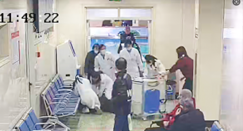 滕州市中心人民医院多环节联动成功救治候诊区心脏骤停患者