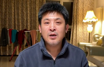 演员孙涛辟谣“力挺闫学晶”相关谣言，直播一度落泪：称自己4年未上央视春晚，且从未直播带货