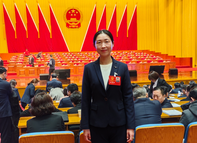 代表委员履职记｜省人大代表狄寒梅：让创新成果从“书架”走向“货架”