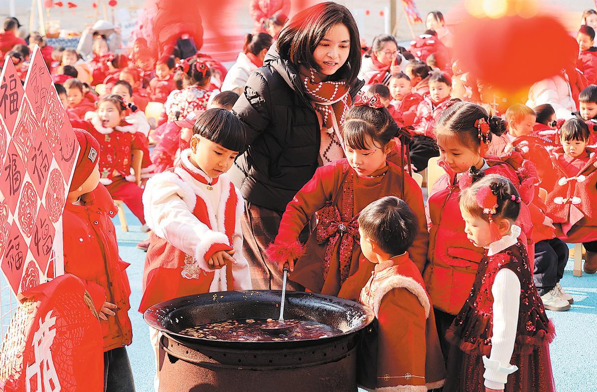 Bowl of laba serves as prelude to harmonious new beginnings