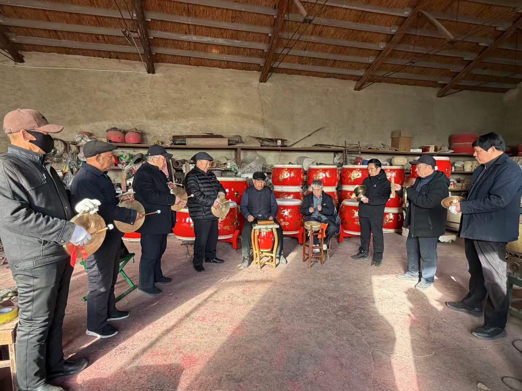 一槌一鼓一匠心，三代传承续鼓魂——邹平长山鼓艺的非遗新生