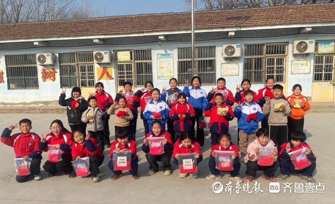 壹点公益丨“围巾奶奶”编织的26条围巾已送达乡村儿童