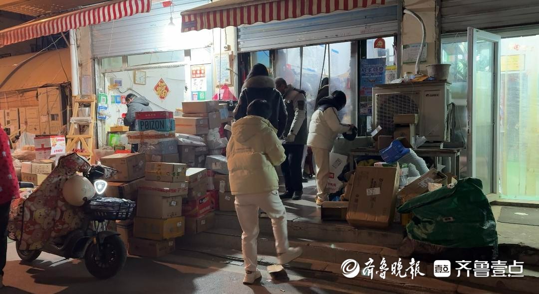 说好的送货上门得加钱，快递新规落地两年总“失灵”？