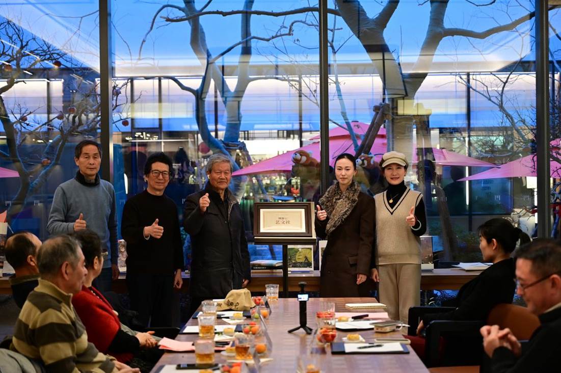 青特与嘉木和众艺术家共创“特友艺文社”，激活社区文化新活力