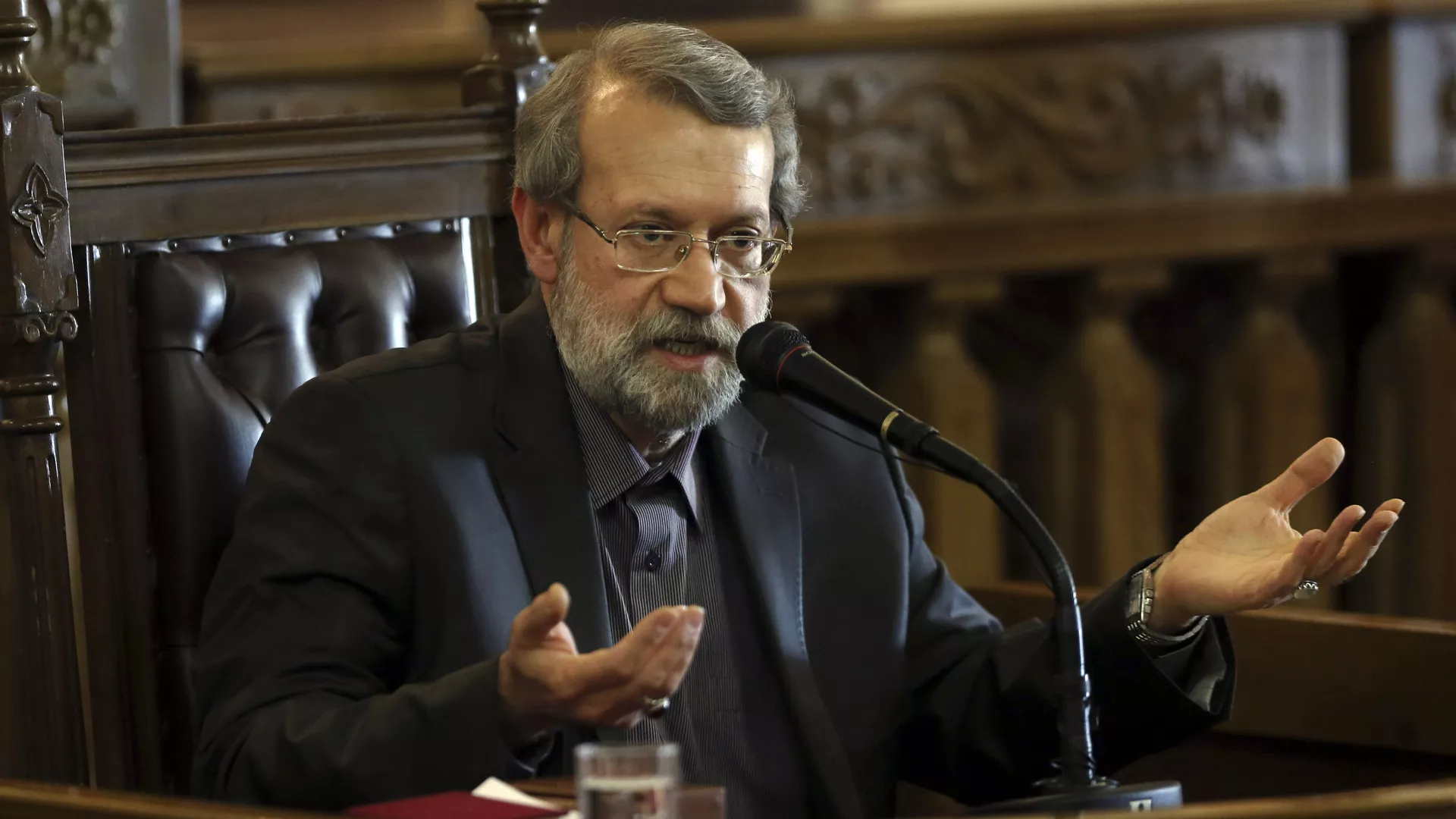 拉里贾尼：美国无法“靠几条推文”赢得战争