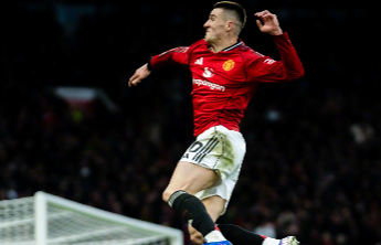 热闻|绝平，再绝杀，三连胜！曼联3-2绝杀富勒姆重返英超前四