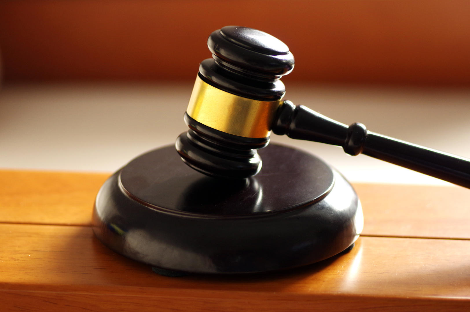 员工如厕遭解雇牵动敏感神经，不是打工人小题大做