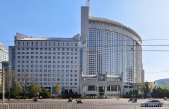 外交部：中俄双方一直就关乎两国关系的重大问题保持紧密沟通