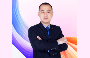 新华保险东营中支营业部经理王安磊：绣在袖口的“新华保险”是烙在心中的无限责任