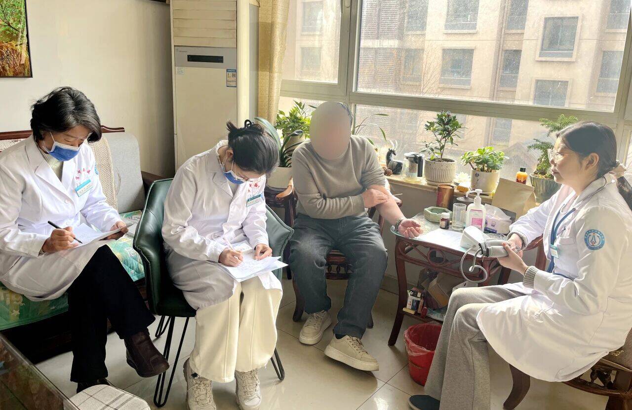 寒冬里的暖心奔赴！淄博市优抚医院把健康送至群众家门口