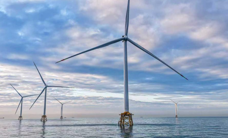 全球首台20兆瓦海上风电机组成功并网发电