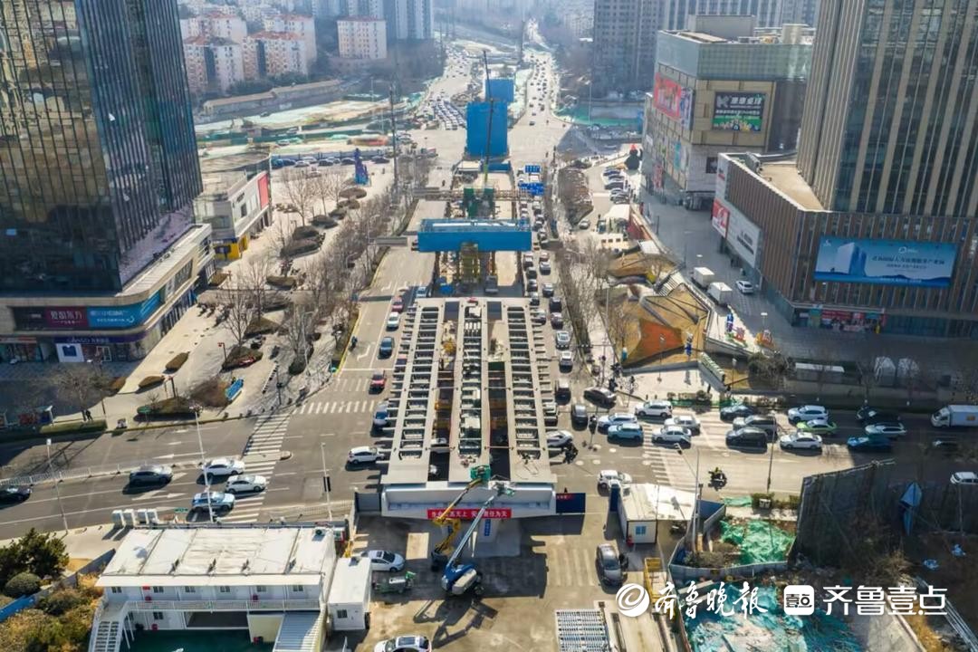  首跨钢箱梁成功架设，双山隧道及南延配套工程建设驶入快车道