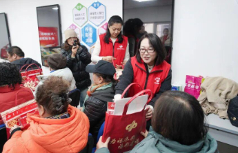 【福彩送福】青岛福彩新春公益行走进金口路社区