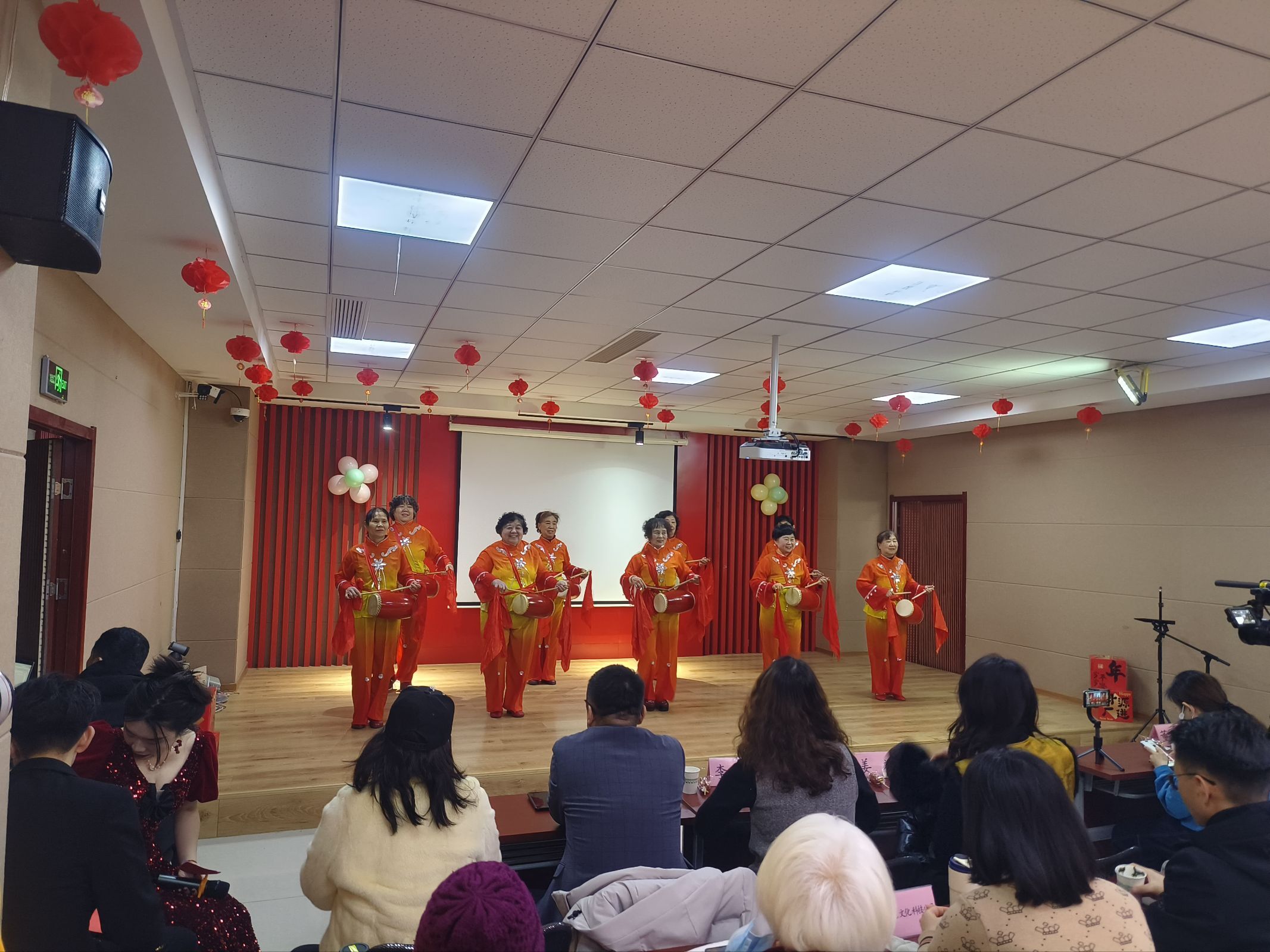 山大路街道闵子骞社区携手济南杏林中医医院举办新春联欢活动