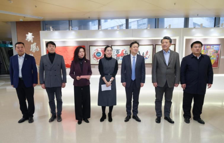 齐鲁医院与艺术学院联合举办“翰墨丹青 笔绘春秋”艺术作品展