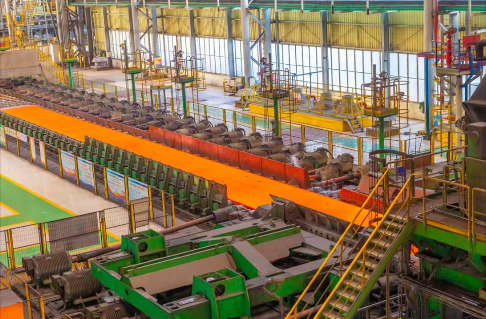 小故事·大战略｜一块薄钢板，穿行-196℃能源极地