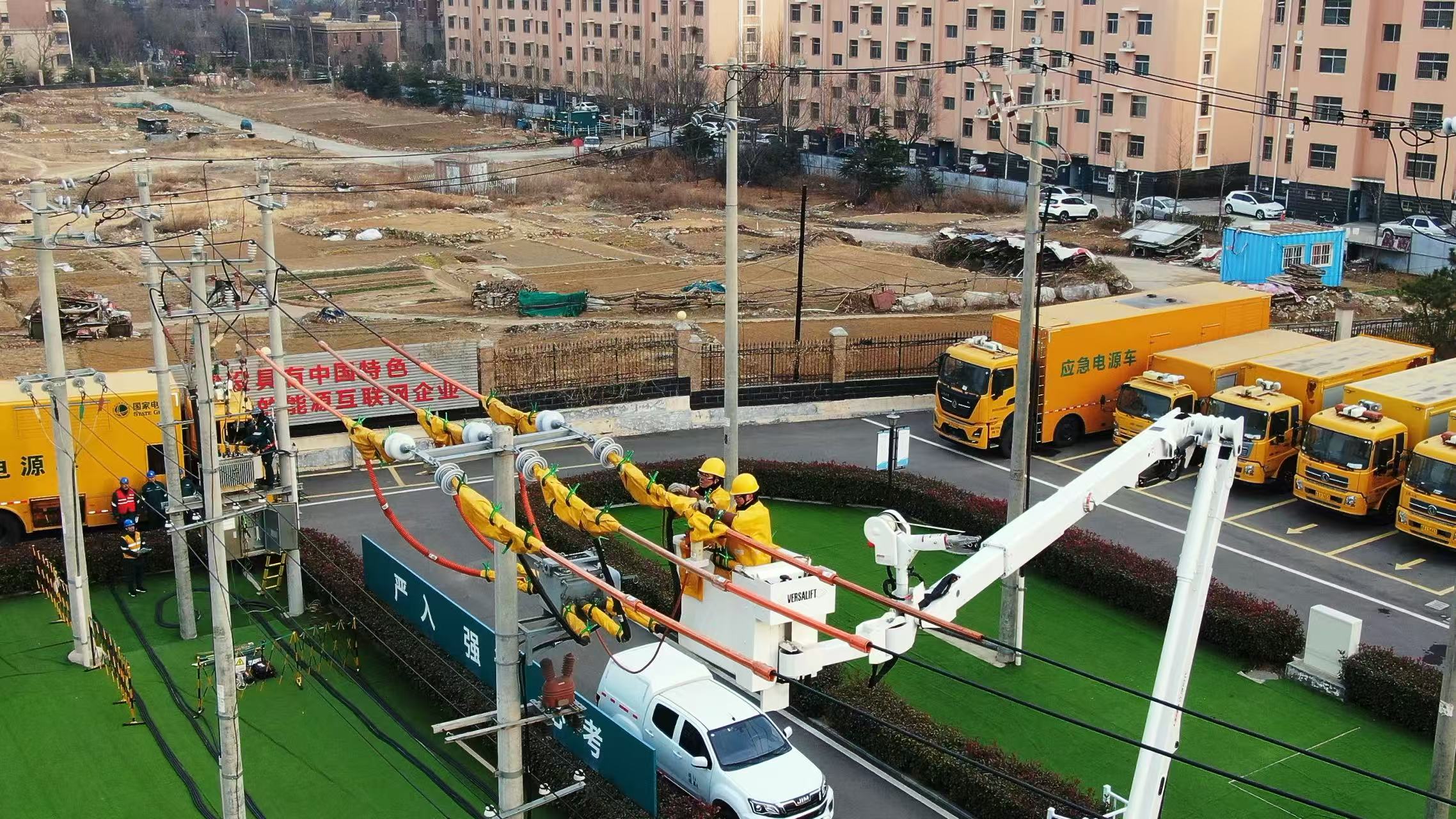 专题丨策马向新：藏在民生万象里的新年幸福