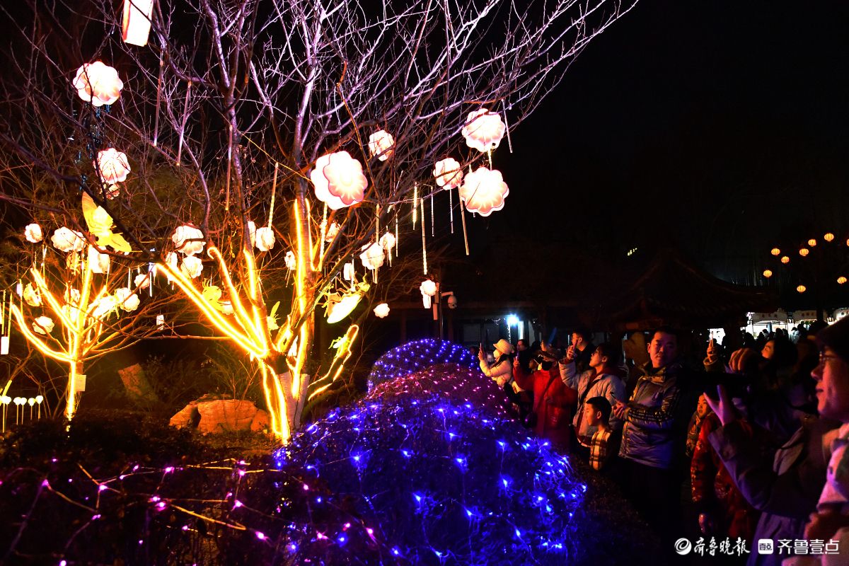 花灯初上年味浓