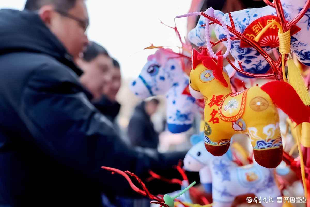 逛一逛济南奥体中心年货大集