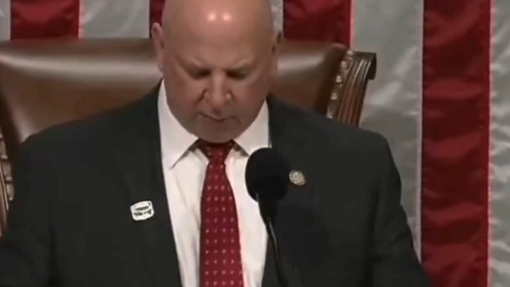 果然视频·看天下|6人“倒戈”，美众议院否决对加拿大加征关税