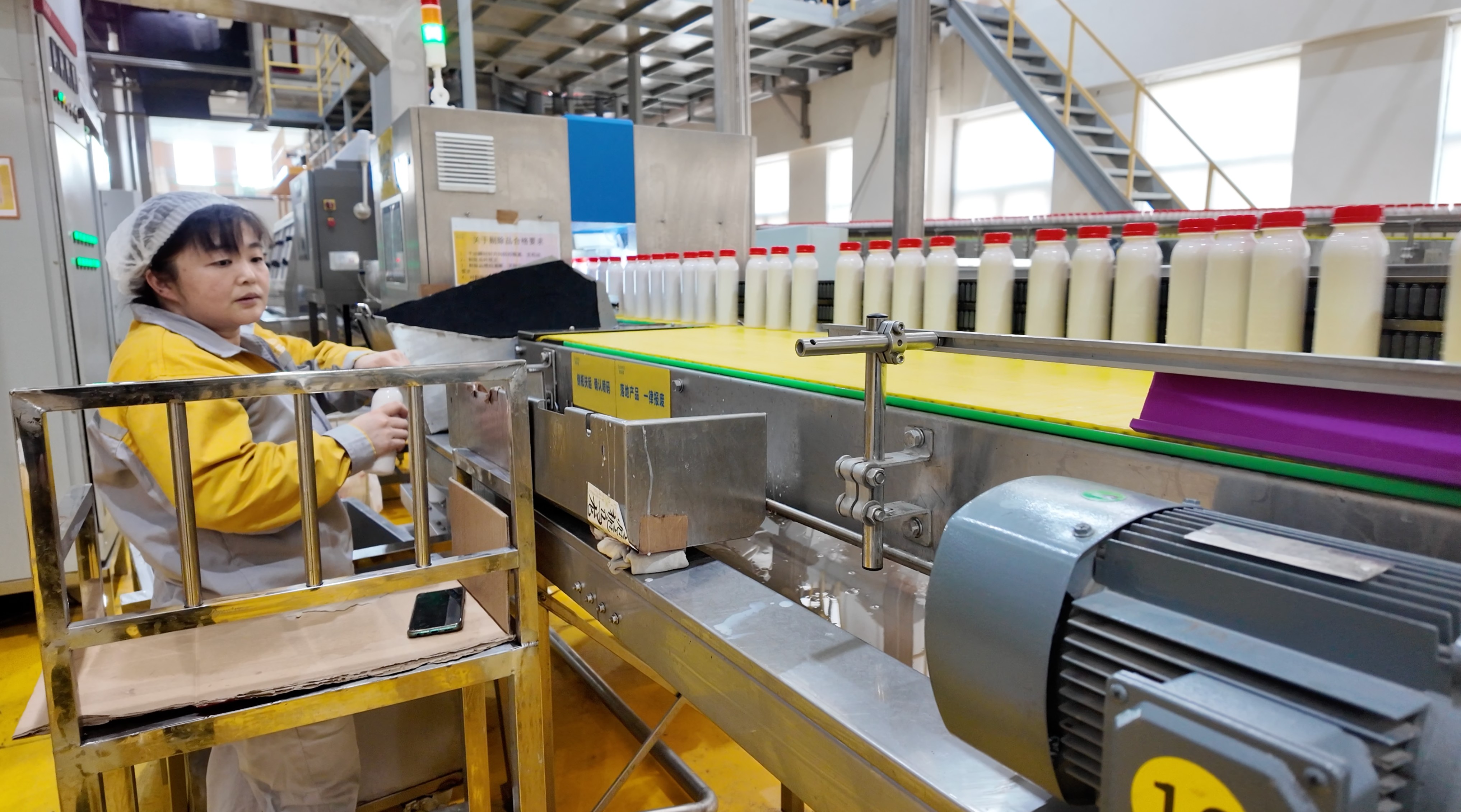 金融活水浇灌新中式养生饮品，邮储银行科创贷助力企业闯国际赛道