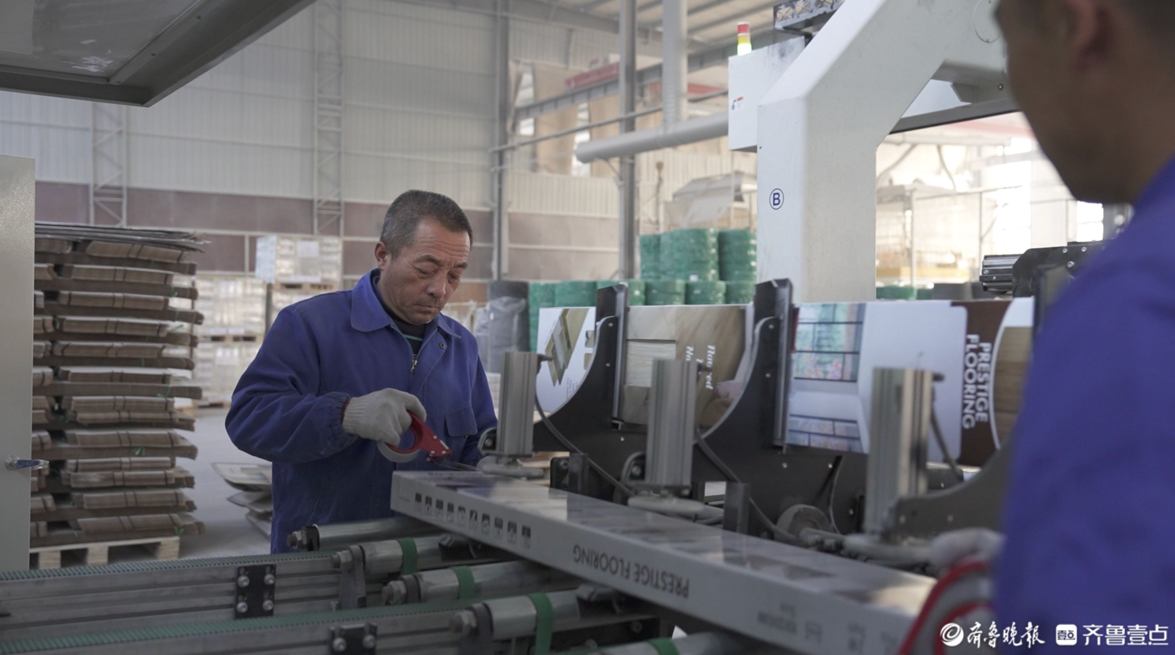 从鲁西车间到莫斯科仓，邮储银行科创贷托举“零甲醛地板”出海路