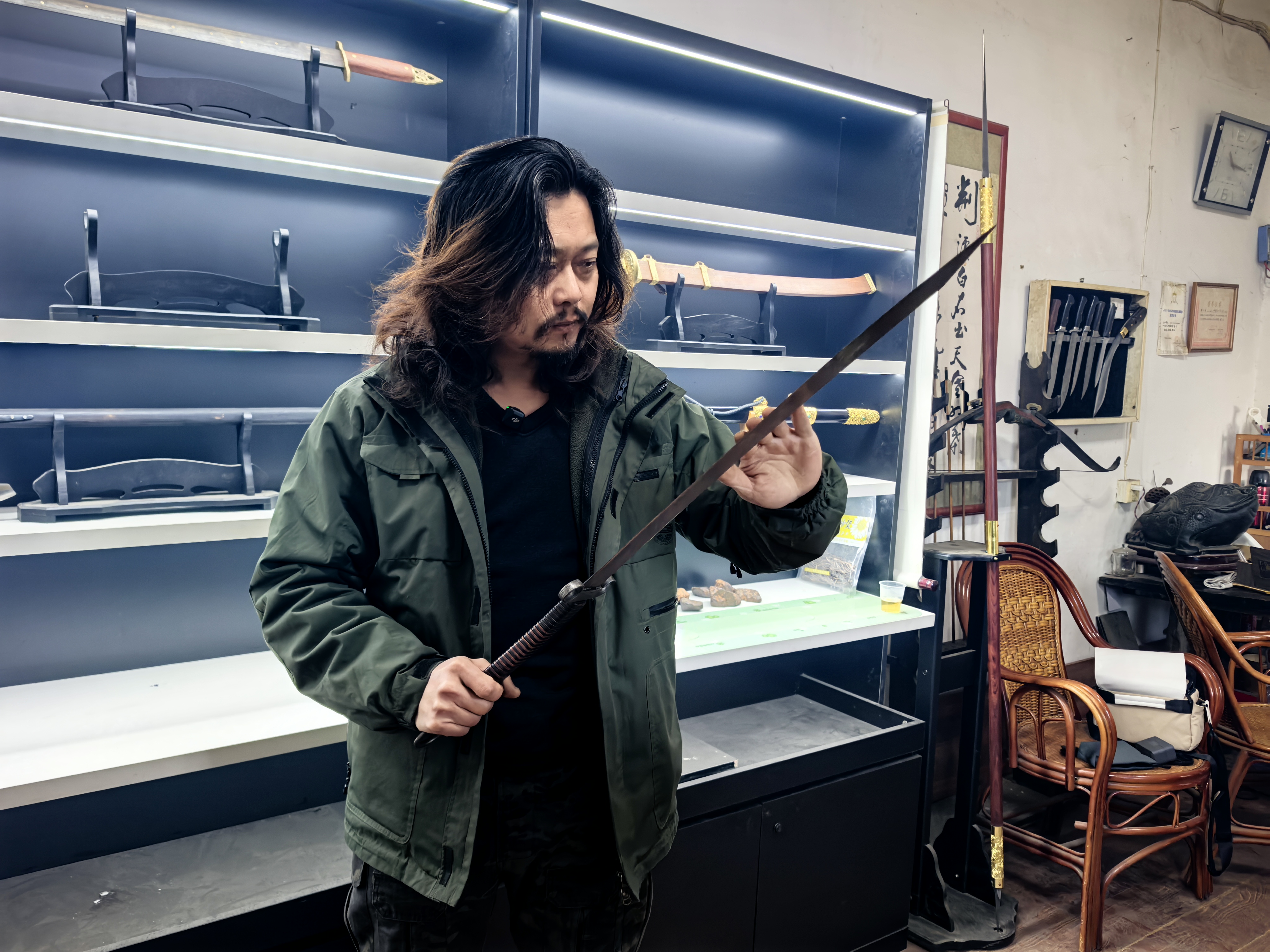 “泰山刀客”杨大成：守着炉火锻刀 让老手艺活在当下