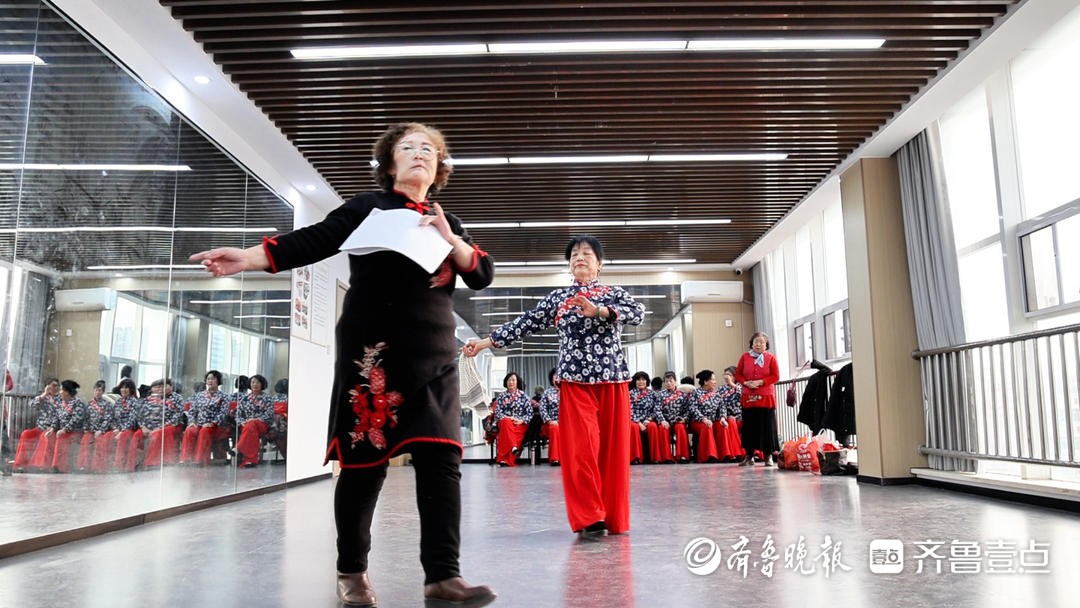 新春走基层｜日照七旬非遗传承人贺娟林：让满江红曲调绕梁山海间