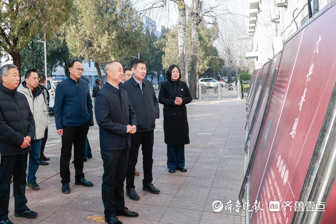 曲阜师范大学图书馆举办“策马迎春 阅享新年”主题文化展 