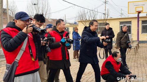 新春随手拍|情暖腊八(手机摄影)