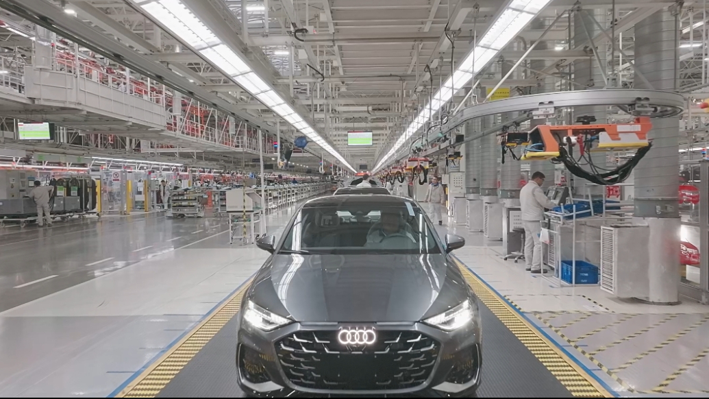 新春走基层｜《飞驰人生3》将上映，青岛造奥迪A3再成主角赛车