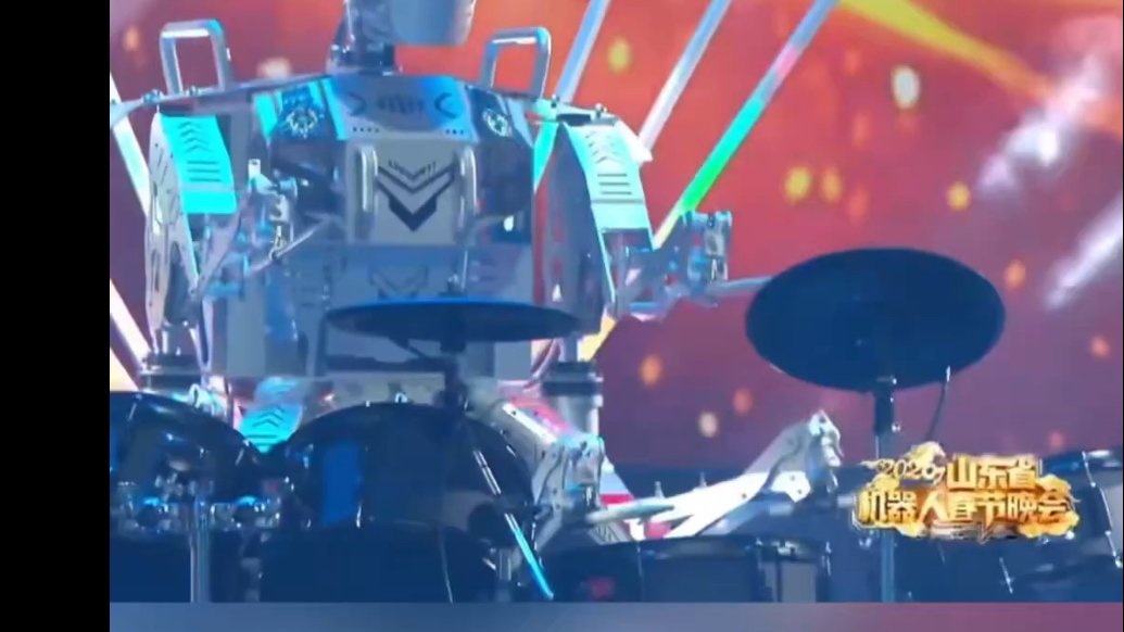 果然视频｜这场春晚上，机器人吹拉弹唱样样行！