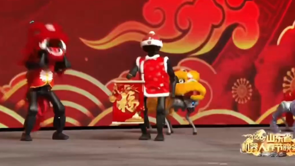 果然视频｜会演马戏的机器人为您送“福”啦！