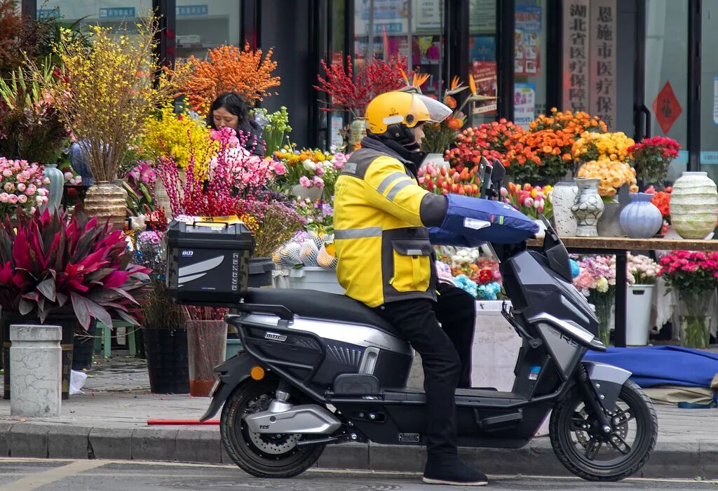 过年点外卖，是在给骑手添麻烦吗