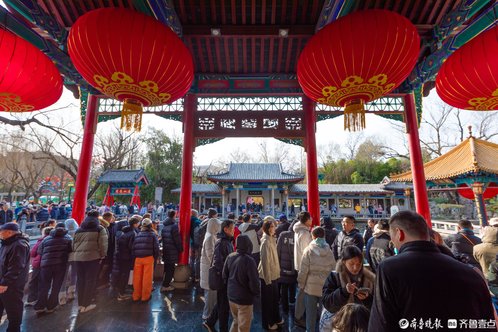 新春随手拍|年味趵突泉