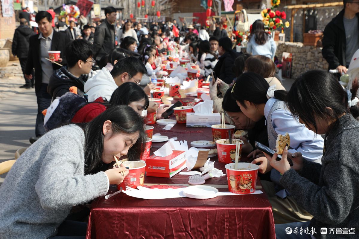 新春随手拍|小山村的“贺岁宴”